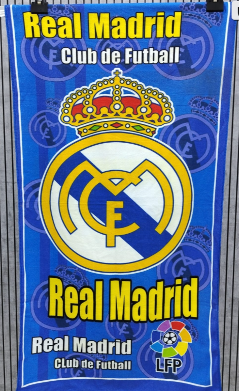 منشفة بعلم ريال مدريد