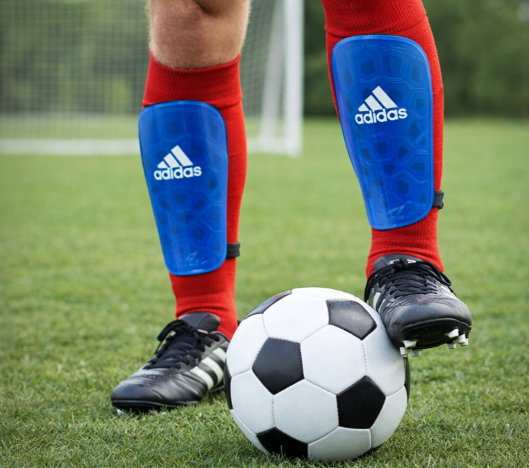 كسارات قدم Adidas✓